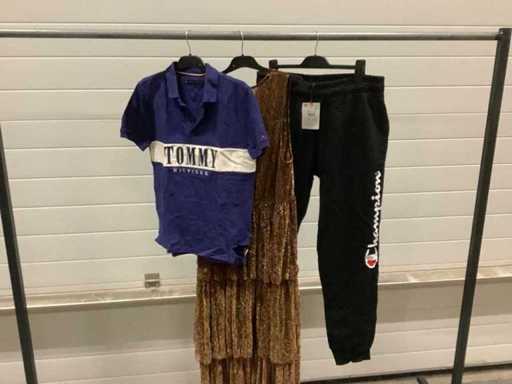 Designerkleidung (44x)