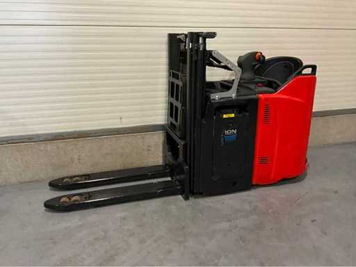2020 Linde D12 HP SP Cart Stacker