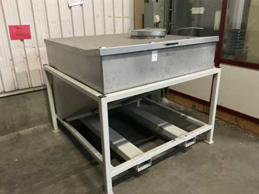 Stainless steel buffer tank