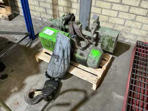 Grue aérienne Stahl