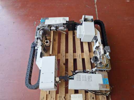 2006 COMIL INSIDER KTC Lot de 2 groupes d’insertion de chevilles horizontales