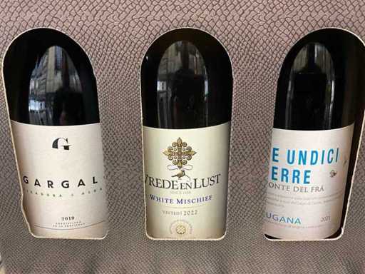 Verschiedene Weine (27x)