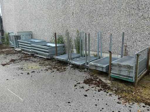 Lot de pièces galvanisées pour remorques