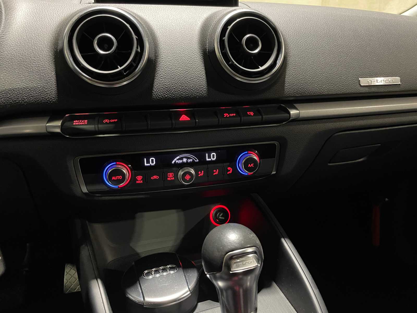 Audi A3 Sportback 1.4 TFSI Ambition Pro Line plus g-tron 110hp 2014, 7-TLL-20