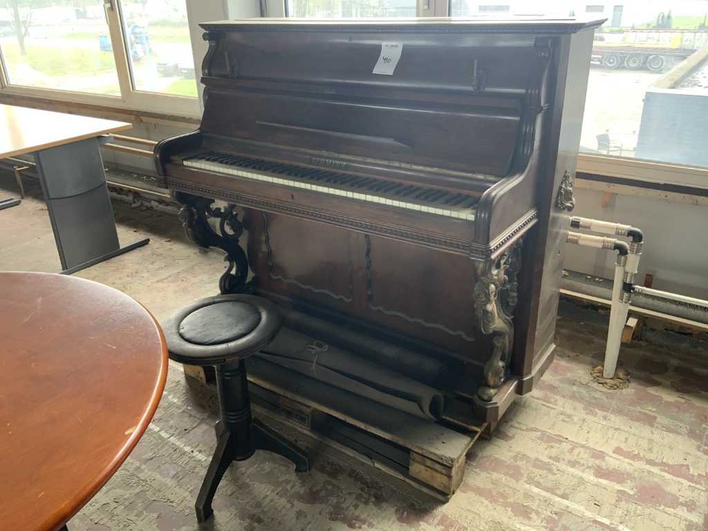 Schmitz Piano