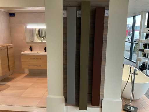 Vasco Beams Mono vertikaler Radiator