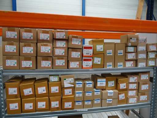 Charge von Befestigungselementen, ca. 69 Pakete