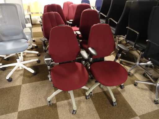 RH - Logic 300 - Office chair (10x)