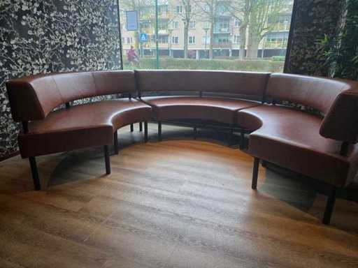 Round seating arrangement consisting of 3 parts sofa