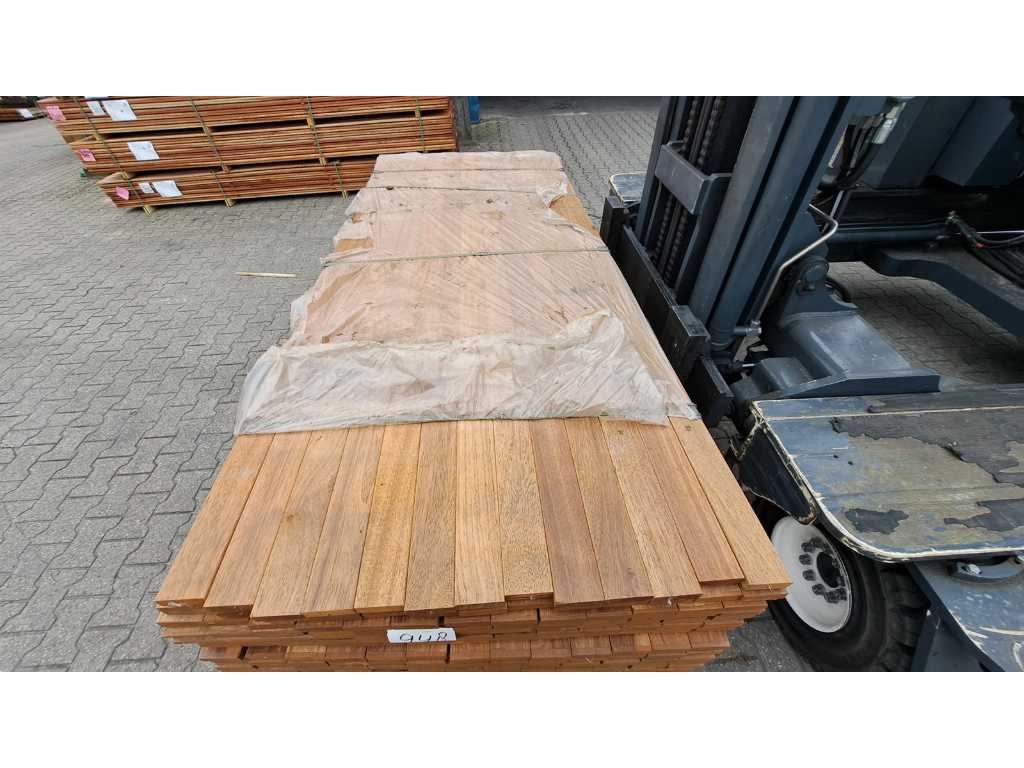 Planches de bois dur Basralocus 21x70mm, longueur 215cm (209x)