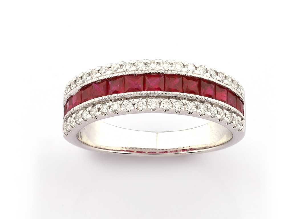 18 KT White gold Ring With Natural Diamond & Ruby