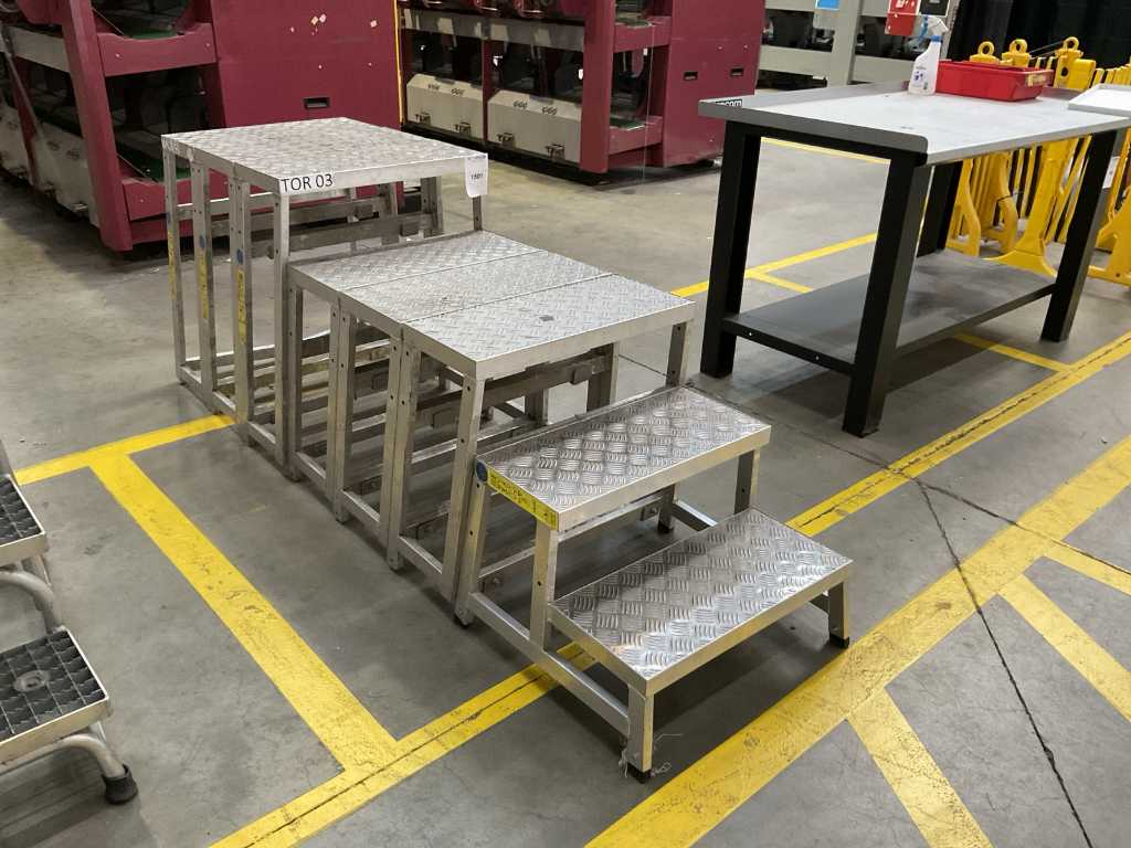 Zarges Z600 Modułowe aluminiowe schody warsztatowe