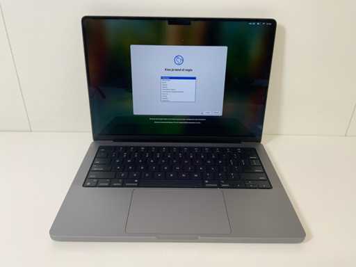 Apple MacBook Pro 14", Apple M1 Pro, 16 GB RAM, 500 GB NVMe Laptop