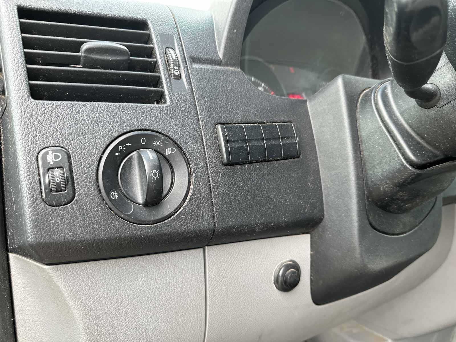 Volkswagen Crafter 35 2.5 TDI L2H1 DC 109pk 2008 (Origineel-NL), 62-VPJ-5