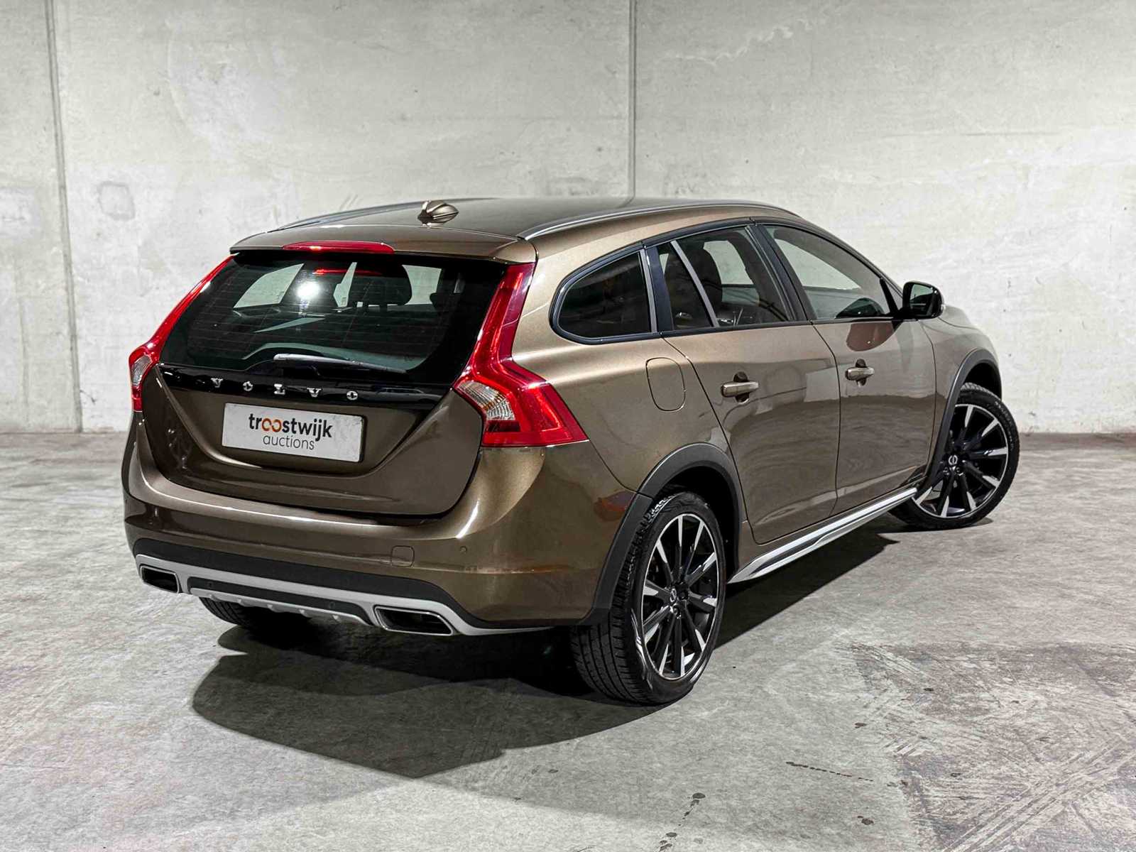 Volvo V60 Cross Country 2.0 D3 Polar+ 150hp 2017, PT-351-G