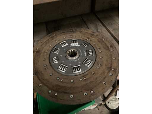 TARCZA SPRZĘGŁA SACHS Tarcze sprzęgła