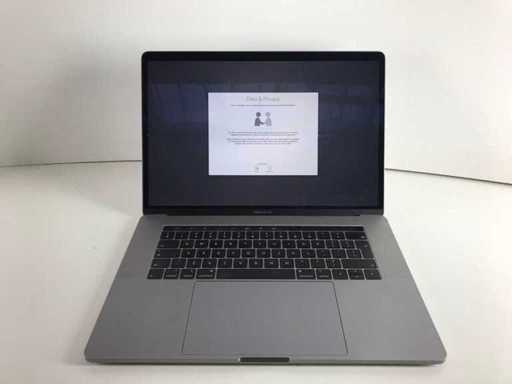 Apple MacBook Pro 15.4”, Core(TM) i9 8th Gen, 32 GB RAM, 1 TB NVMe, AMD Radeon Pro 560X Laptop