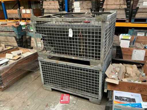 Horizontal storage tank (2x)