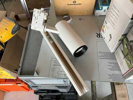 Spot trifásico - Lucea 10 CCT, inclinación, 10 W, DIM, 3000/4000 K, blanco con adaptador de raíl trifásico