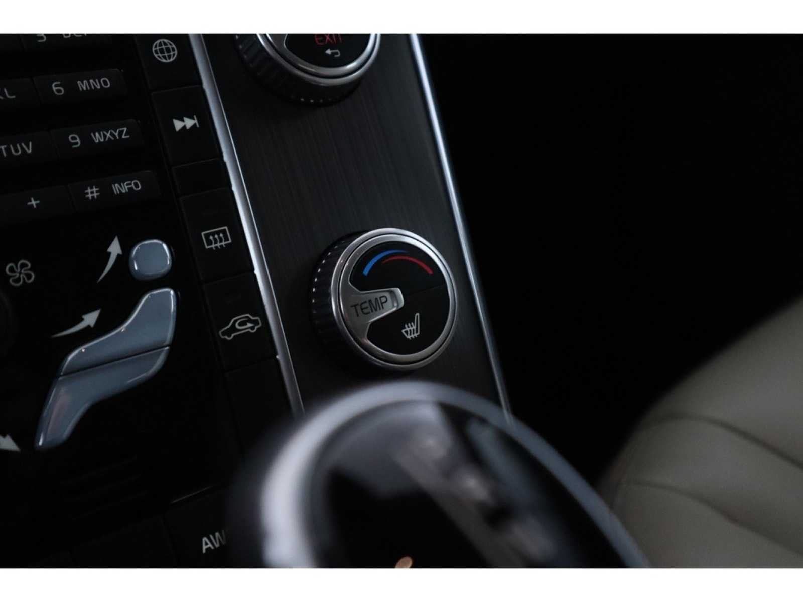 Volvo V60 D6 Twin Engine Summum 2.4 220pk 2016, PJ-943-V