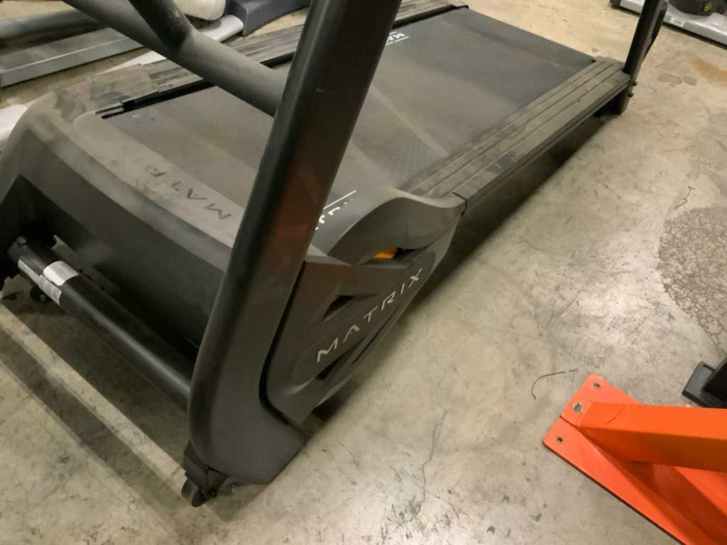 Matrix s drive discount treadmill