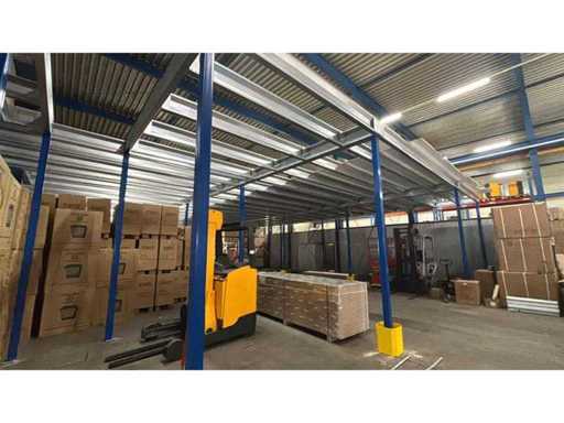 Internal transport equipment and tools