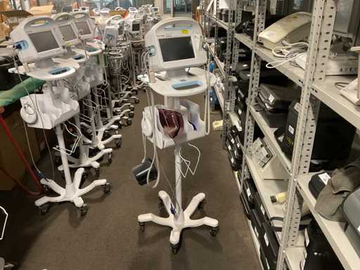 WelchAllyn Vital Signs 6000 series Patient Monitor