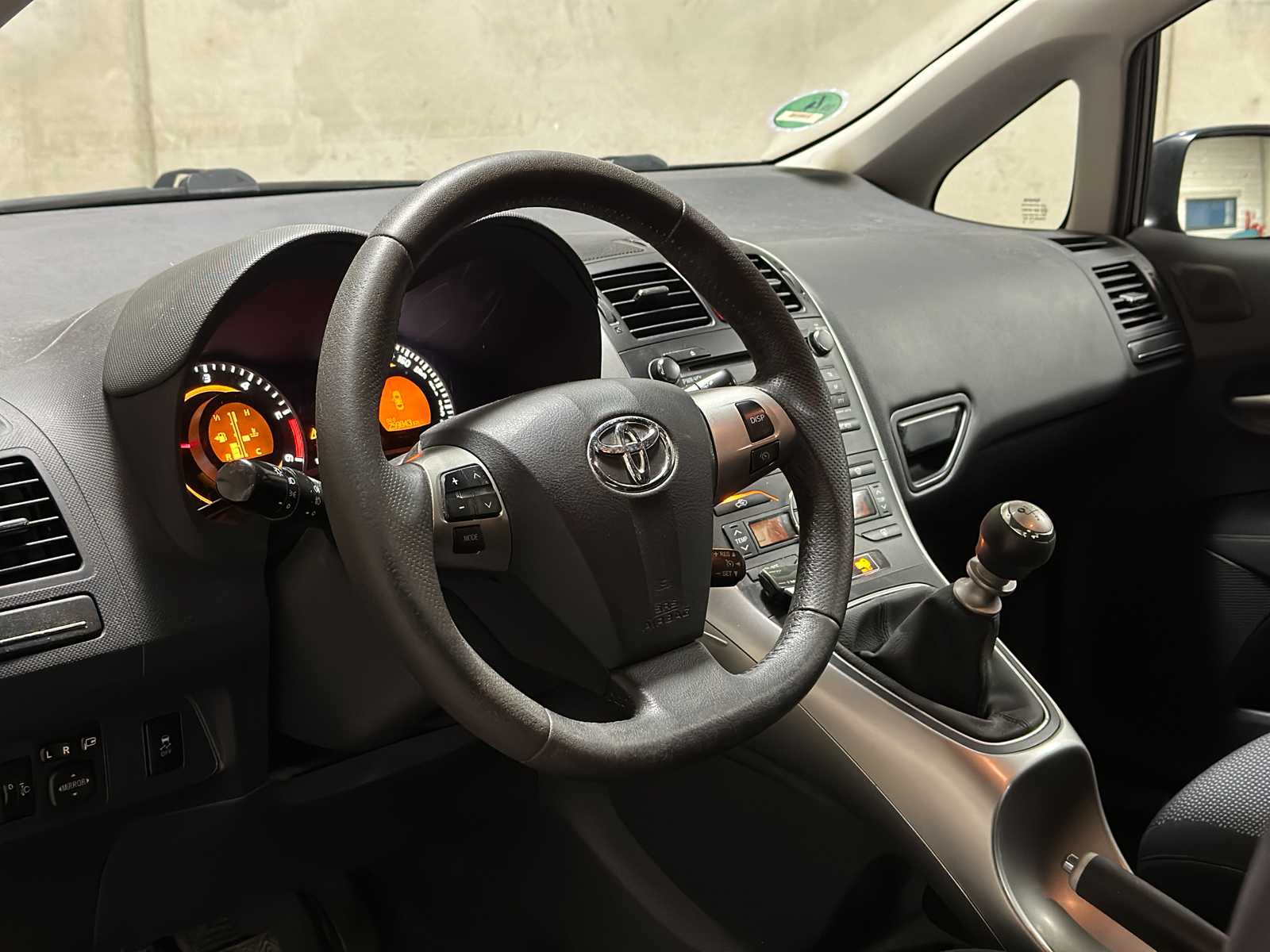 Toyota Auris 2.0 D-4D Aspiration 126pk 2010, 2-XNG-47