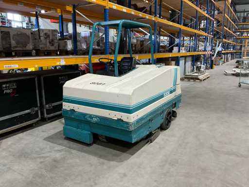 Tennant - 1998 - 530E - Sweeper