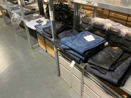 Lot de diverși blugi (28x)