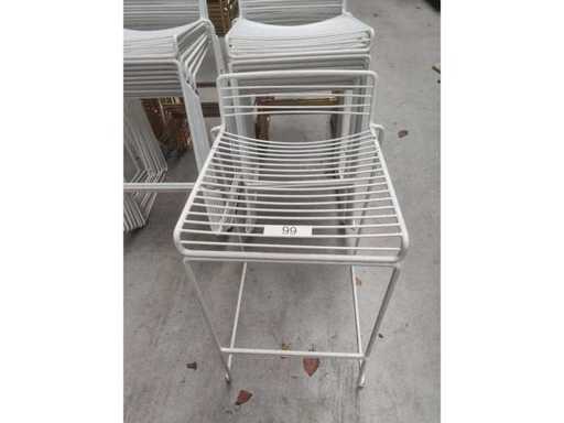 10x bar stool white without cushions (10x)