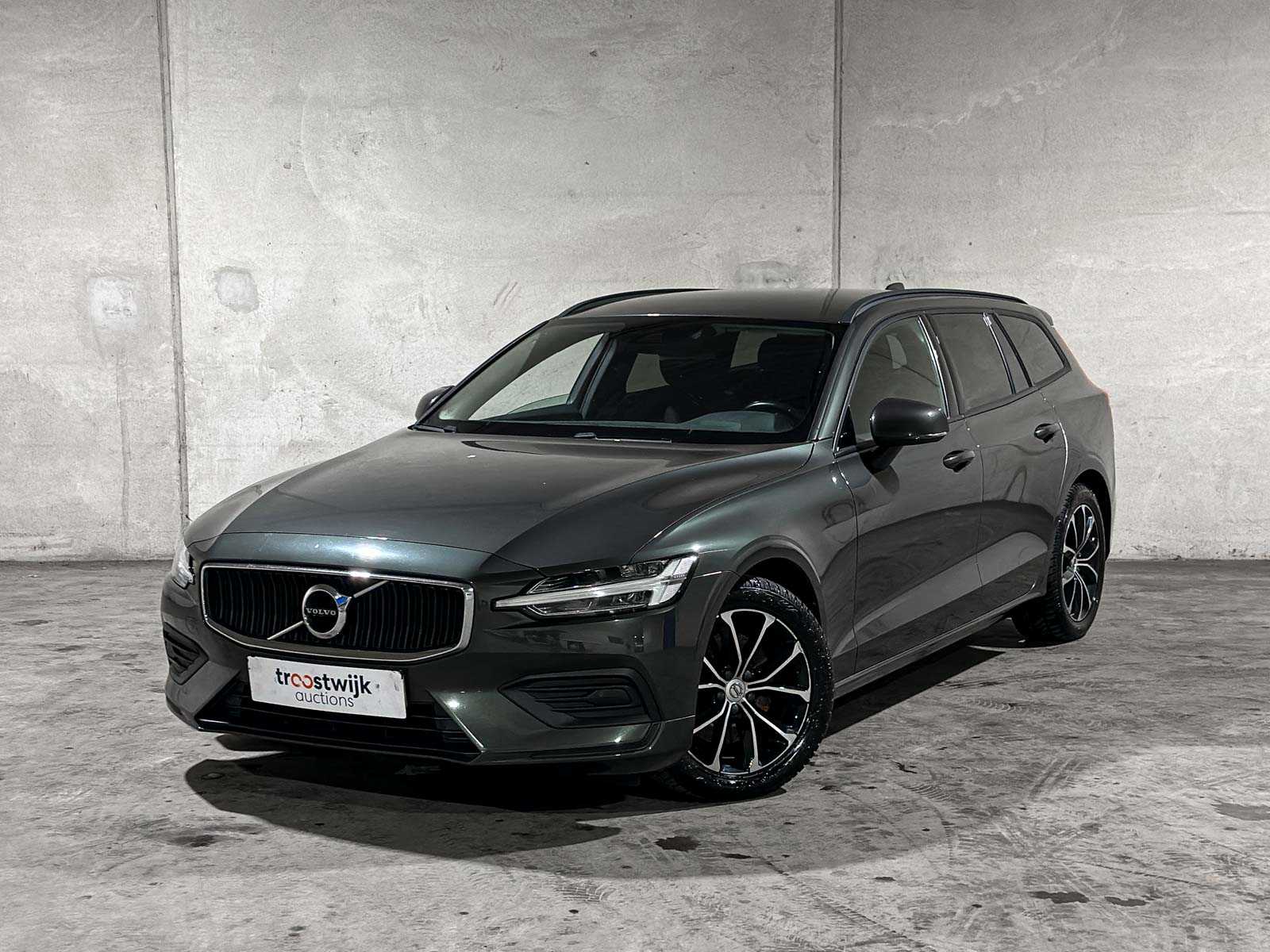 Volvo V60 2.0 B3 Momentum Advantage 163pk 2020 (Origineel-NL+1e eigenaar), K-370-BF