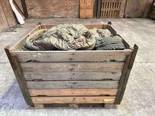 Saci de dormit de petrecere