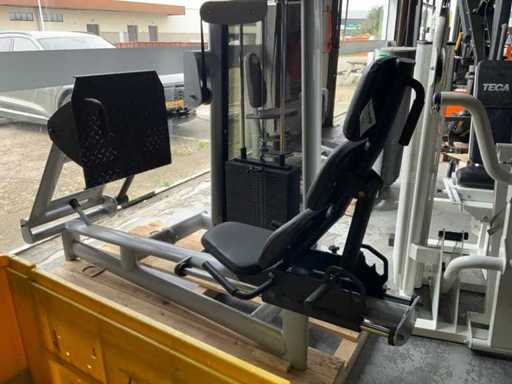 Gym 80 Signum Leg press Centrale électrique