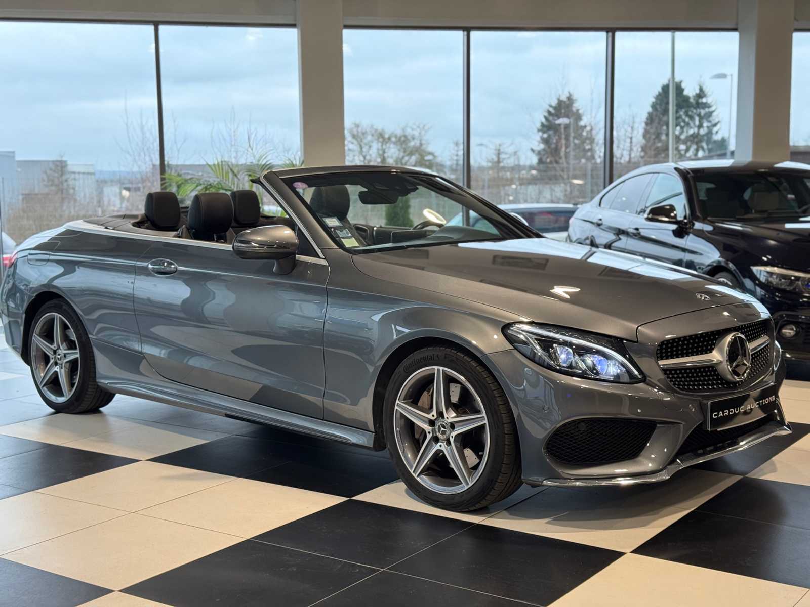 Mercedes-Benz C250 Cabrio 9G-TRONIC AMG Line – rok 2018