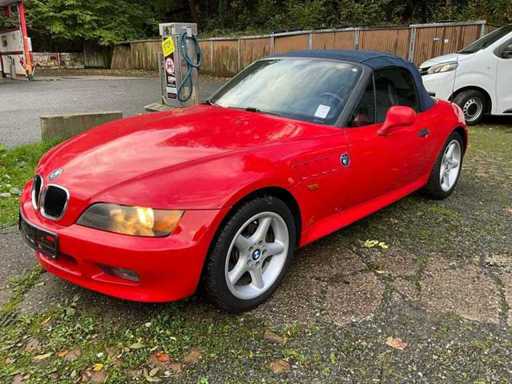 Vehicles, light trucks and garage equipment