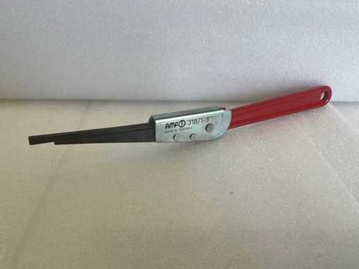 AMF 318/1-3 Uitdrijfspie halfautomatisch