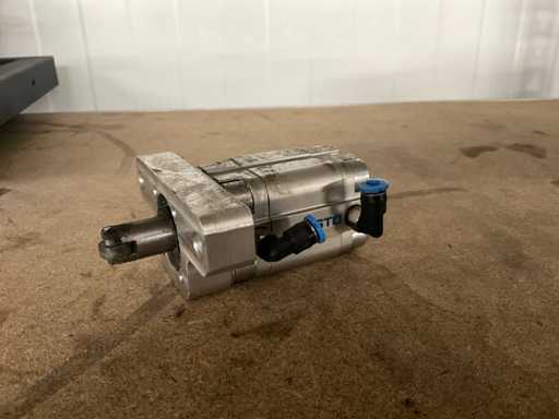 Festo Pneumatische roterende actuator (7x)