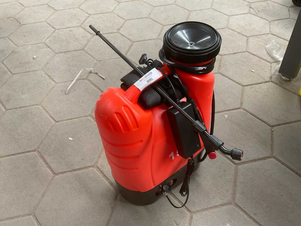 Backpack sprayer