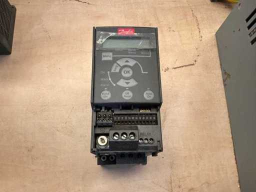 Danfoss 132F0003 Frequenzwandler
