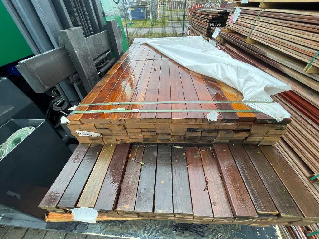 Lames de bois dur ipé de Guyane rabotées 25x70mm, longueur 56/215cm, 90/185cm (146x)