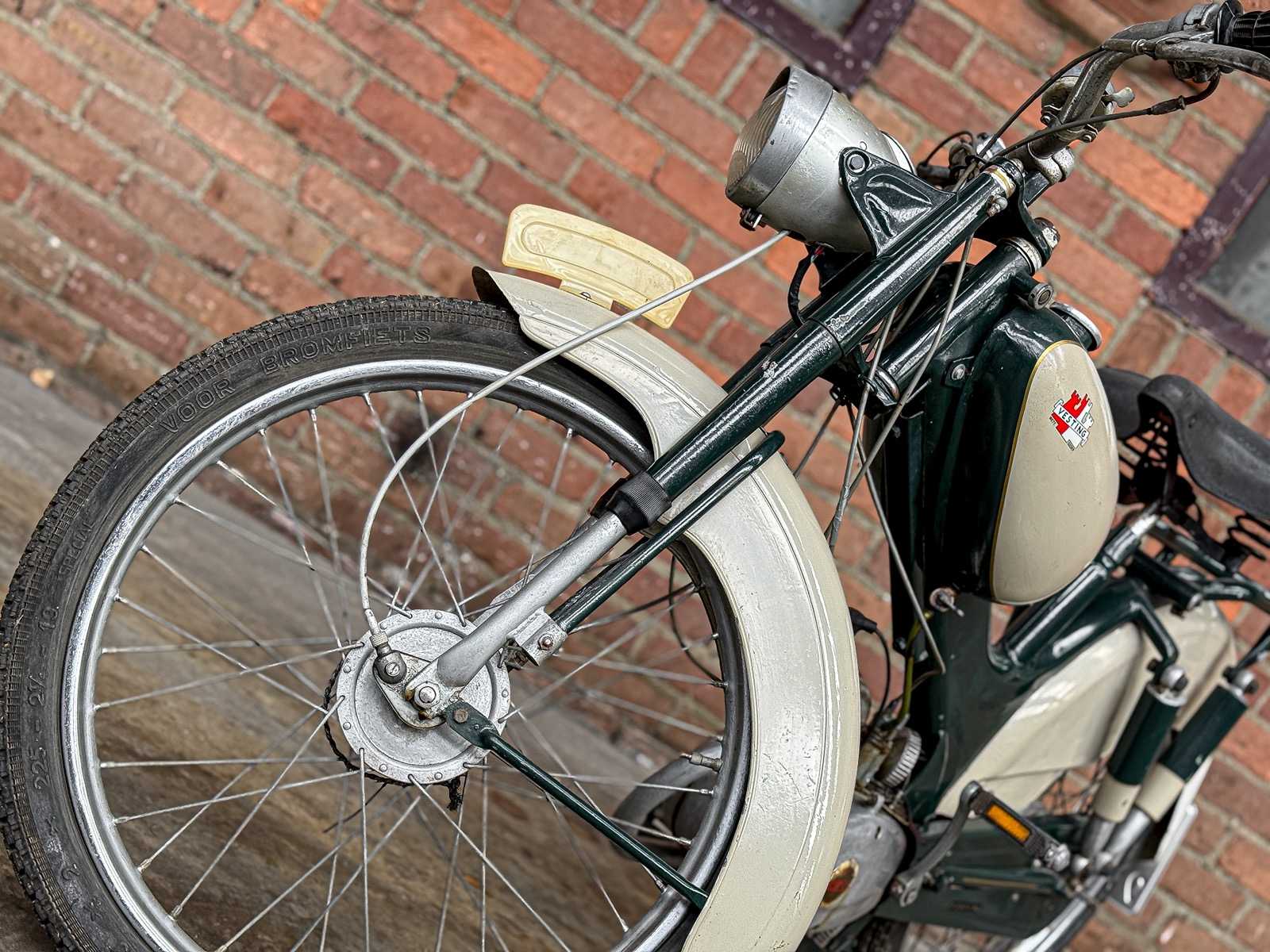 Vesting Pesetta 1973 Bromfiets, FB-990-P