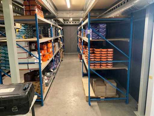 57LM Warehouse Racking