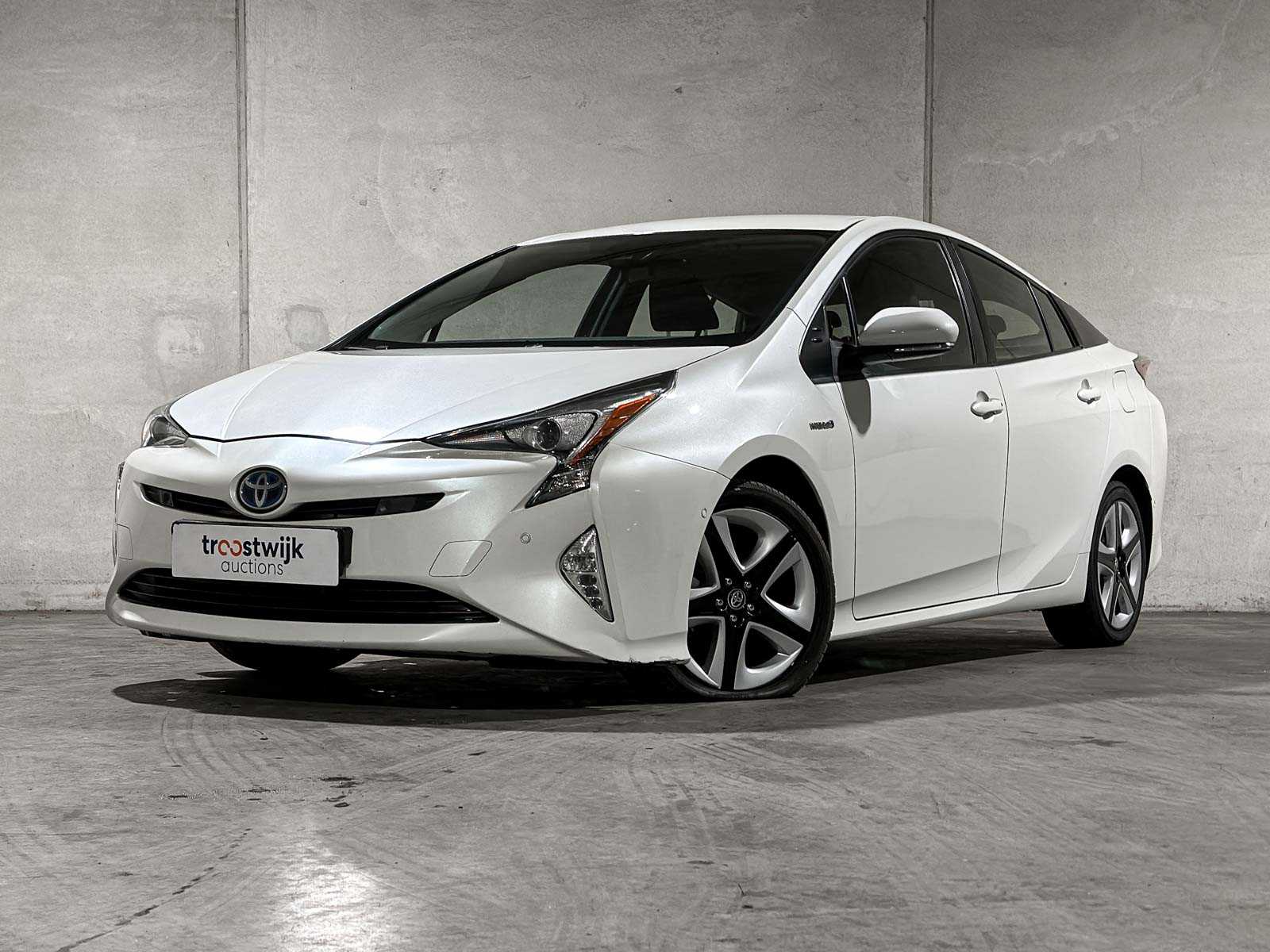 Toyota Prius 1.8 Dark Edition 98pk 2017, H-314-FX