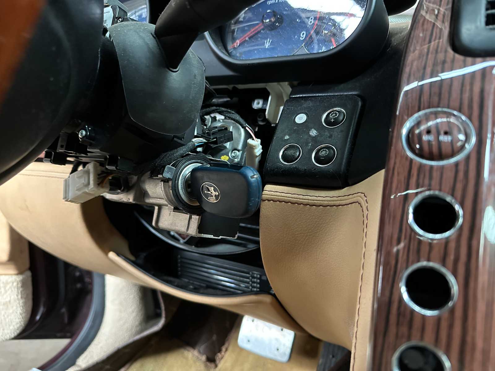 Maserati Quattroporte 4,2 V8 401 PS 2008 Youngtimer