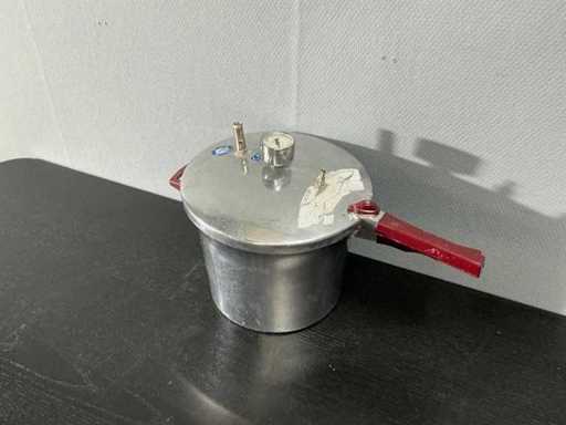 Pentola a pressione polimerizzatore con manometro