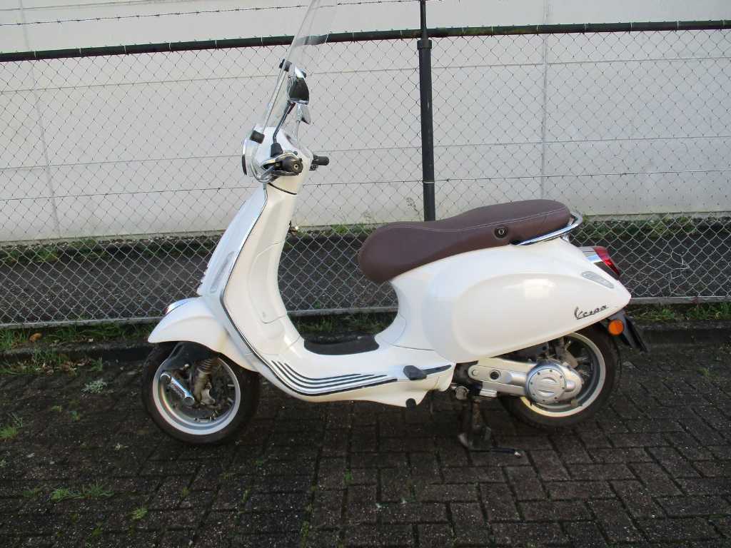 Vespa - Snorscooter - Primavera 4T Iniezione - Scooter