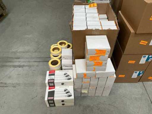 Partij diverse etiketten (186x)