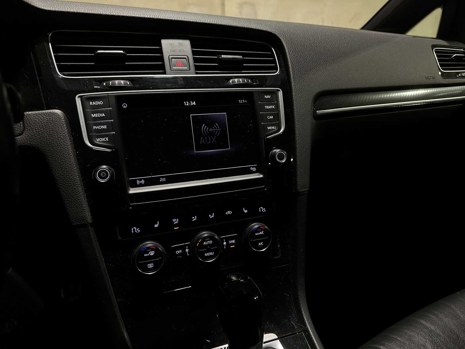 Volkswagen Golf 2.0 TSI R 4Motion 300pk 2015, P-916-RV