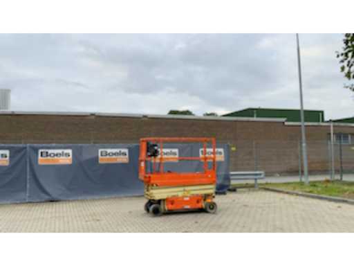 611ada8b-6138-487b-a17a-f04165af6f79.mp4